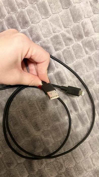 Cablu de incarcare iphone 11/casti apple cu usb/lightning