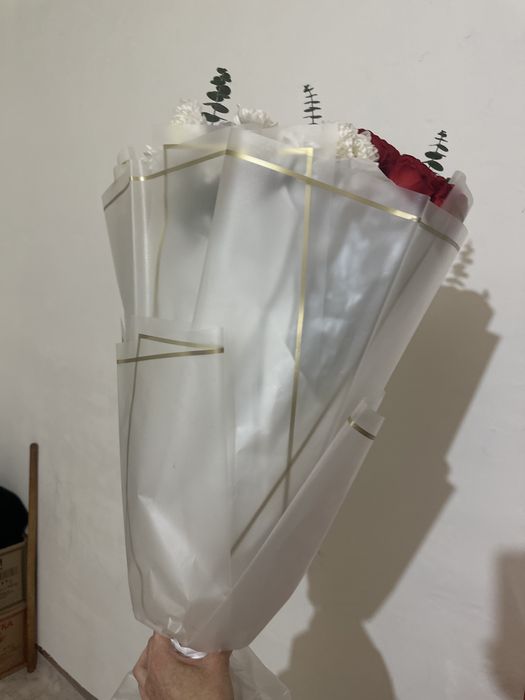 Продам букет розы и хризантема