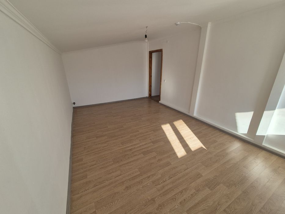 Сдам в аренду офисное помещение или под теплый склад.

Можно под ск