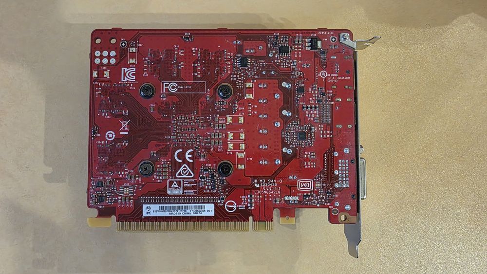 Видеокарта 1050TI