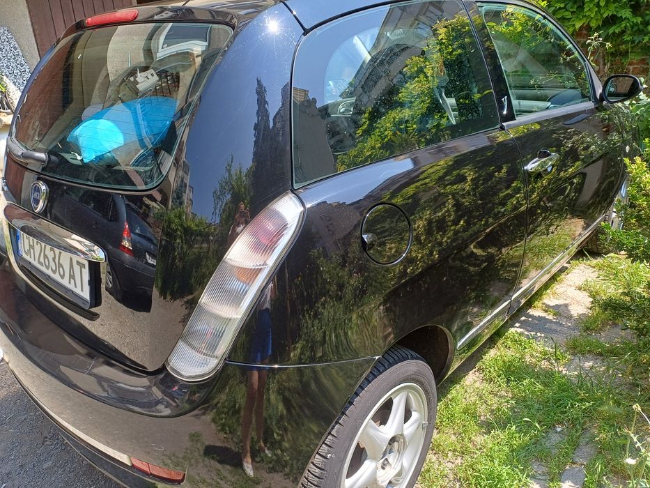 Ланчия Ипсилон автоматик
