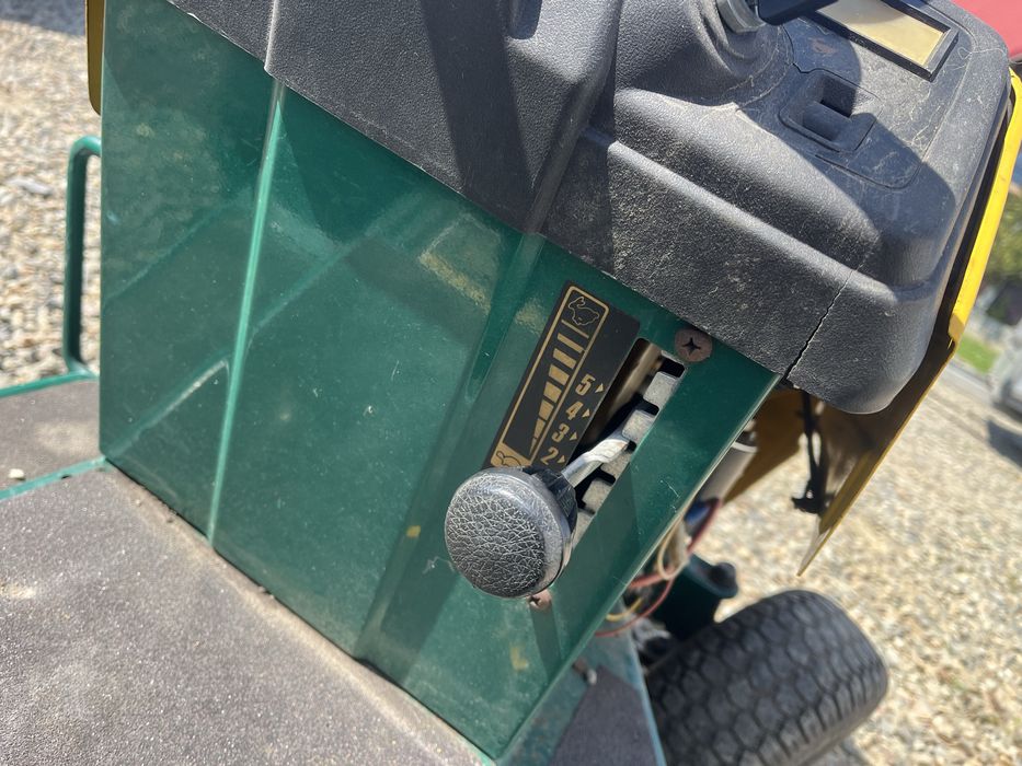 Tractoras de gazon yard man 12cai