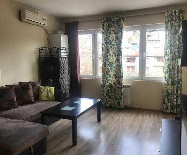Продава се Двустаен апартамент в София, Гео Милев - 76 кв.м за 1961 €/кв.м - Снимка #1