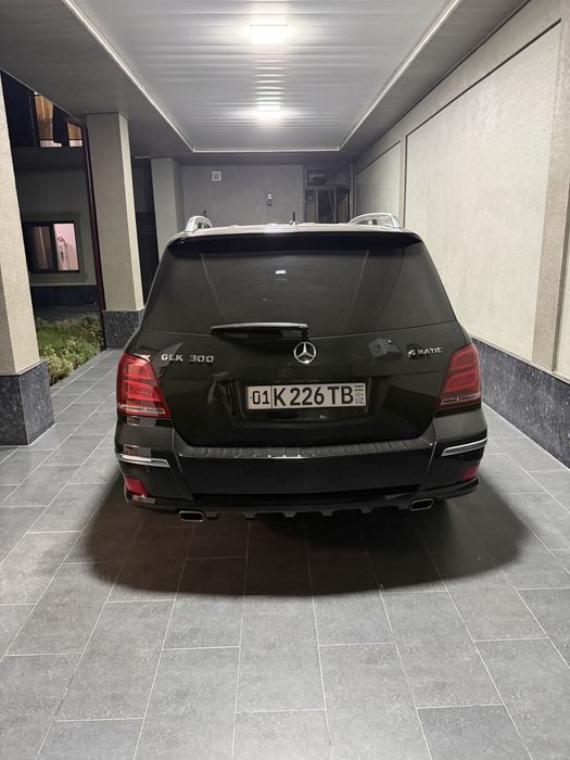 Мерседес бенс GLK300.  4-Matik