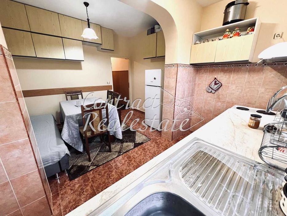 Ексузивно Тристаен Обзаведен Левски ! С ключ в агенцията !