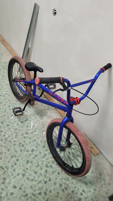 Продам велосипед BMX, в отличном состоянии.