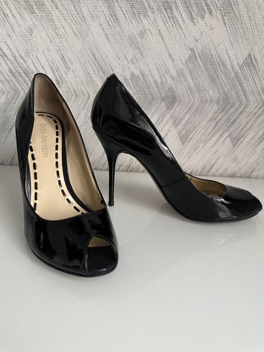 Туфли кожанные, привезины из Америки в отличном состоянии