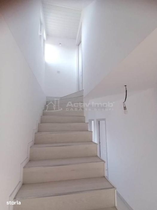 VANZARE - CASA SAU SPATIU COMERCIAL - Locuinta si sau Afacere - Vila
