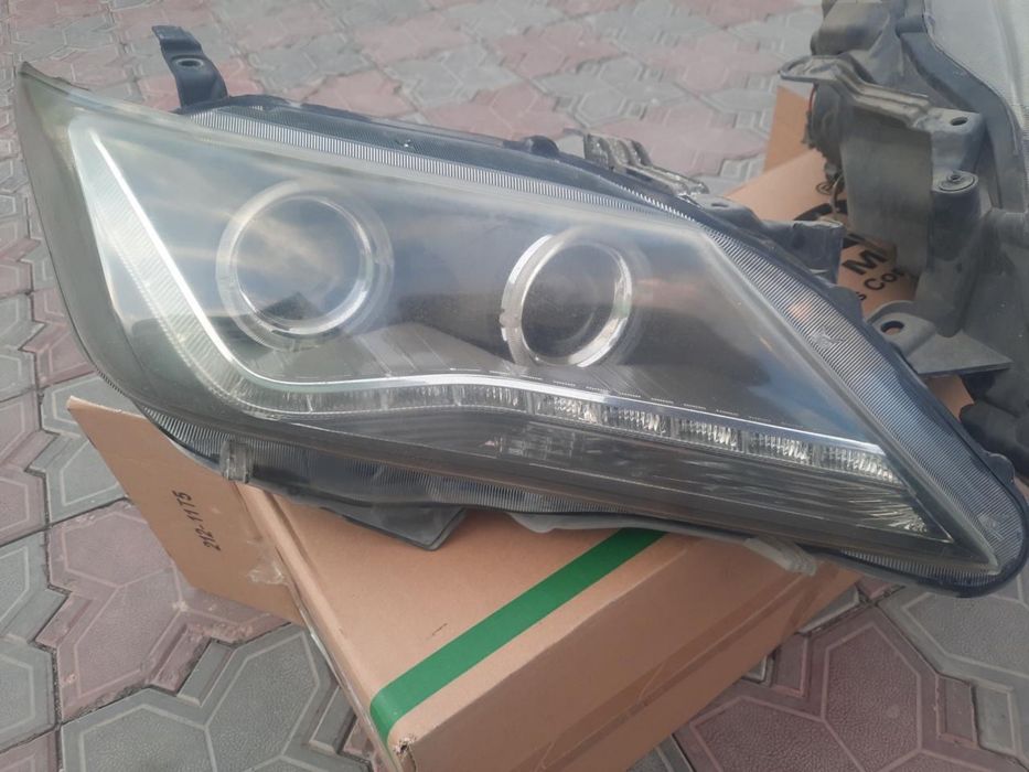Продаю фары на Toyota Camry 50 Led рабочие