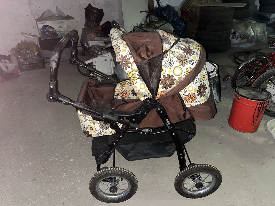 Продам детскую коляску