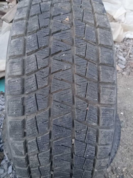 Продам покрышки R17