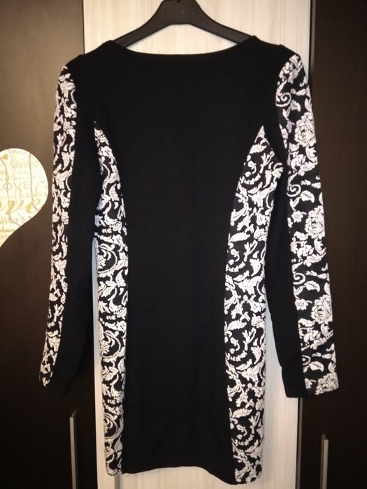 Продавам Дамска рокля