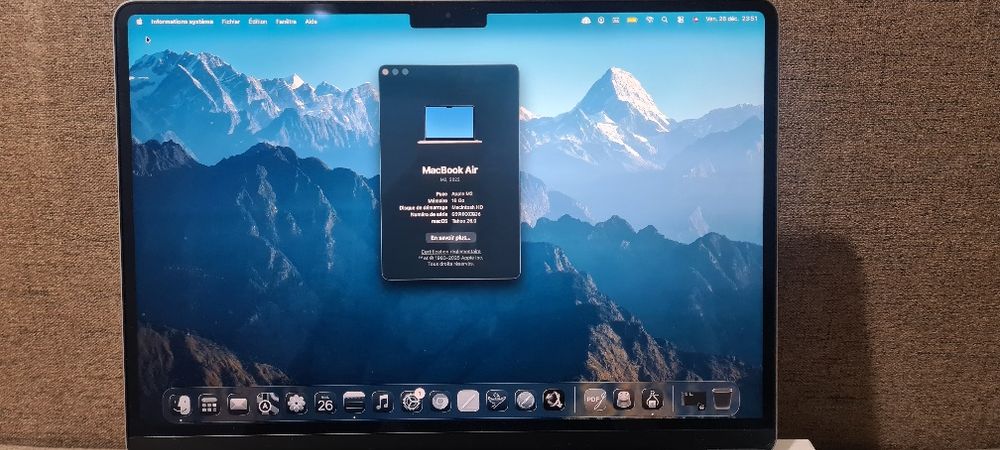 Macbook Air  M2 13" 16 gb ram/256 gb