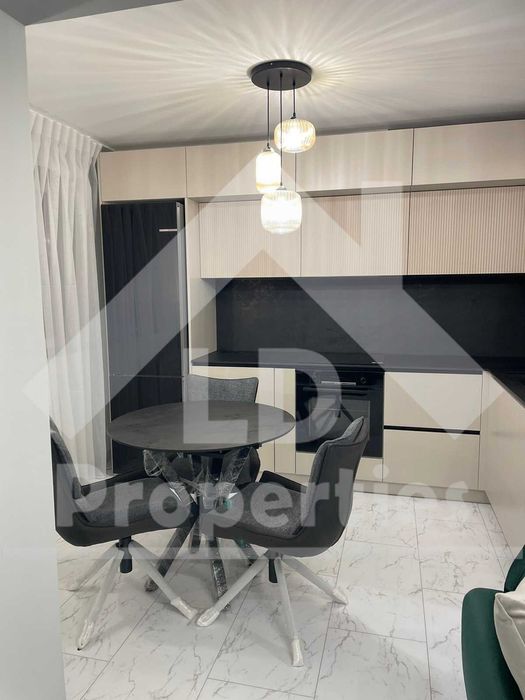 Дава се под наем Тристаен апартамент в Варна, Чайка - 85 кв.м за 1100 € - Снимка #3