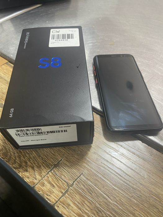 Продаётся Samsung S8 б/у