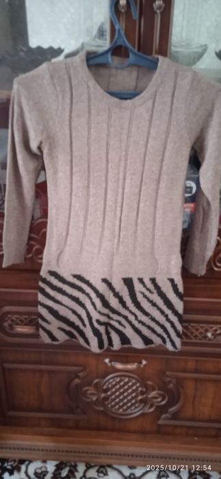 Kiyimlar sotiladi 30 40 mingdan berib yuboraman