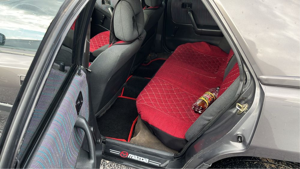 Продам мазду 323