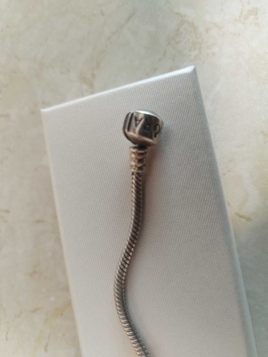 Гривна Pandora 19 см-оригинална.