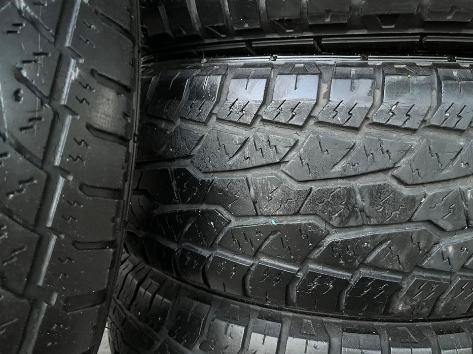Продам шины для внедорожника