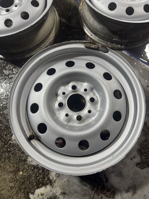 Штамп диски на ладу Ваз гранта