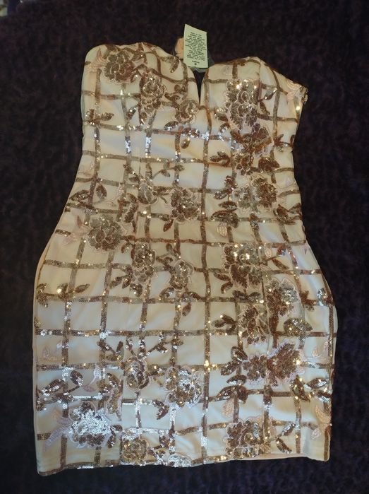 Къса рокля с пайети