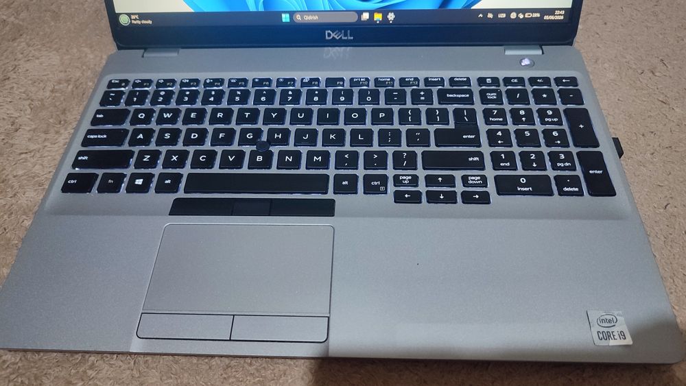 Dell Precision 3551 core i9 10885H