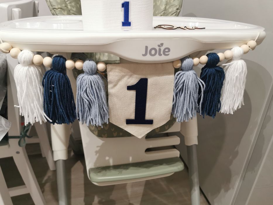 Vând set aniversar 1 an