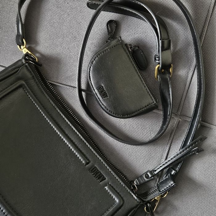 Чёрная сумка DKNY