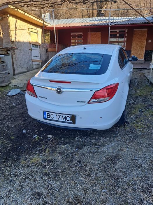Vând  Opel   INSIGNIA