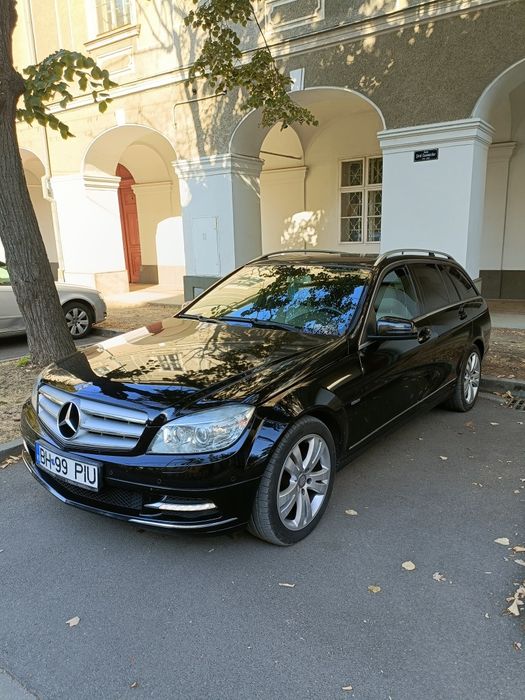 MERCEDES-BENZ C-Class 2010 — imagine 1