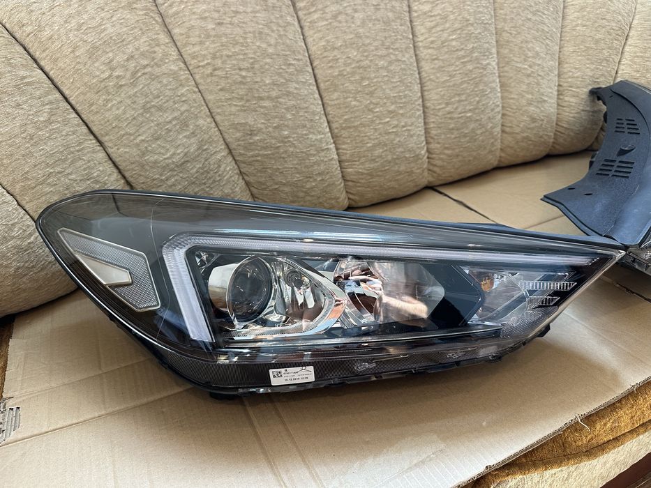 Faruri, Far stanga / Far dreapta Hyundai Tucson 2015-2020, Facelift