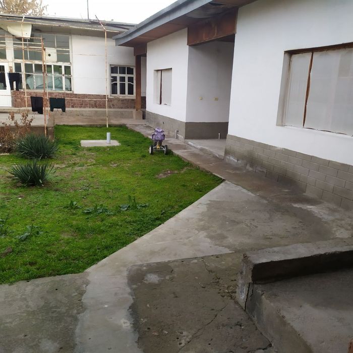 Уй сотилади срочно.