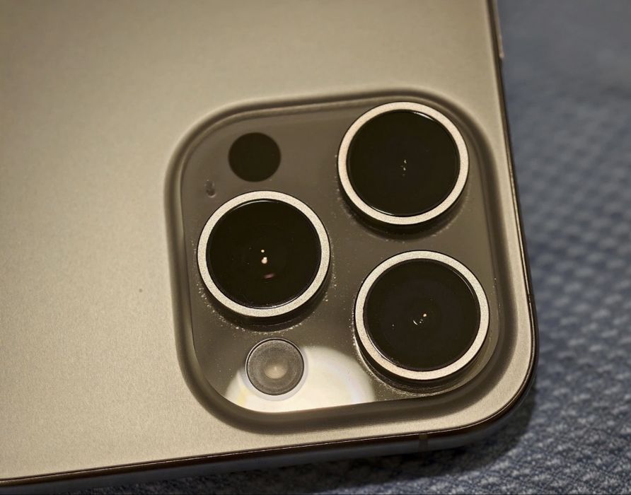 Продам Айфон 15 про макс 512 gb Iphone 15 pro max