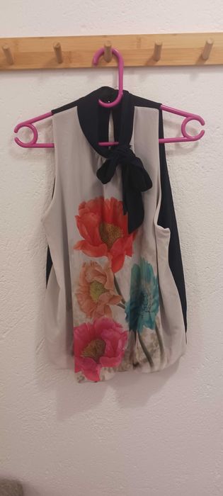 Дамски блузи с къс ръкав