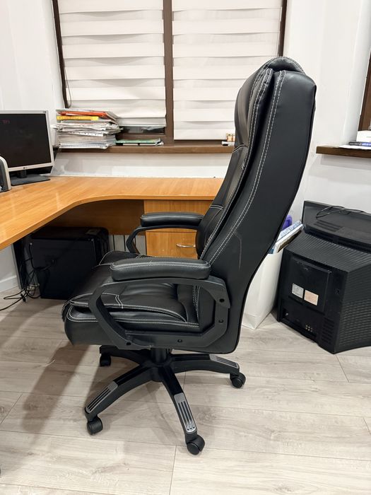 Продам Кресло офисное