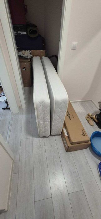 Легло с матрак 80x200 (2 брой) + табла
