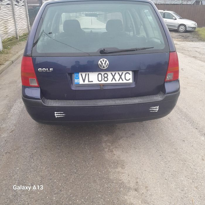 Vând golf 4 motor  14 benzina an 2001