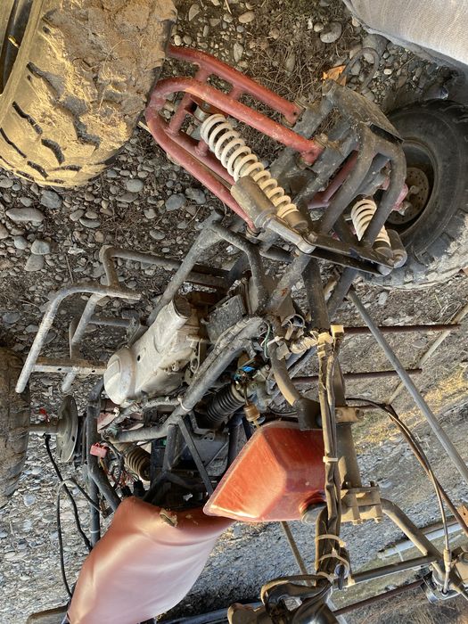 Квадроцикл продам