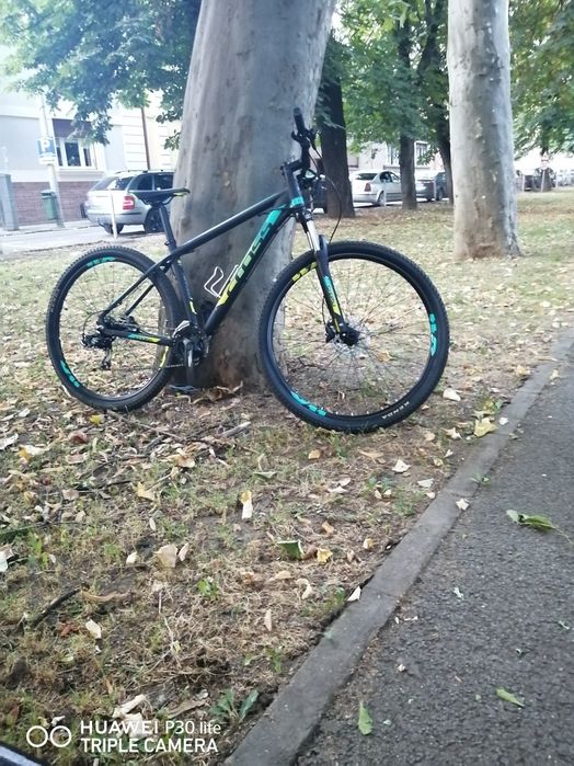 Vând bicicletă cross