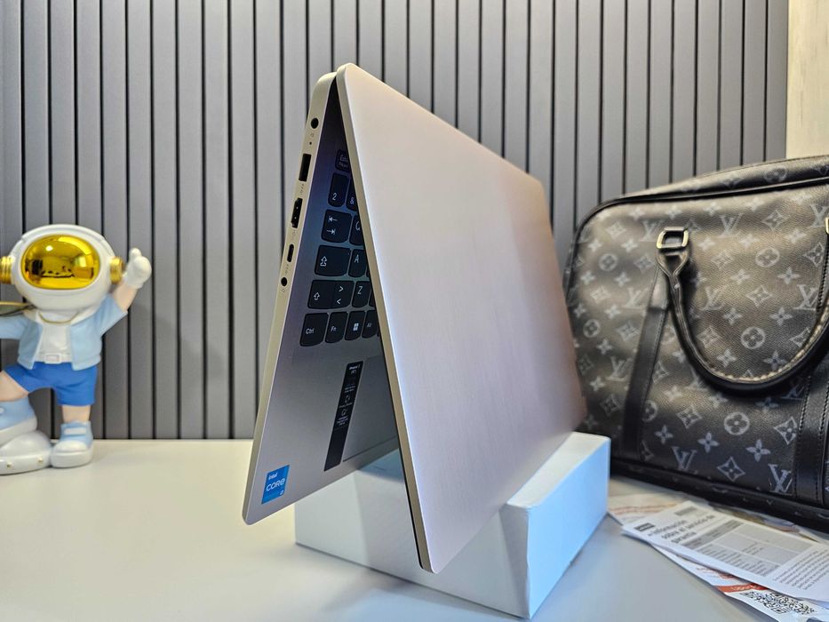 ПРОДАМ Lenovo IdeaPad 15 Ноутбук Core™i3-1115G4/8GB/256SSD/15.6"FullHD