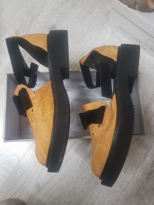 Saboti piele cu fundita