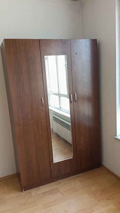 Шифоньер хороший состояние