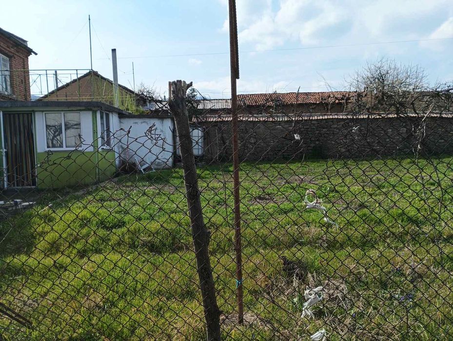 Продавам къща в с.Тополово