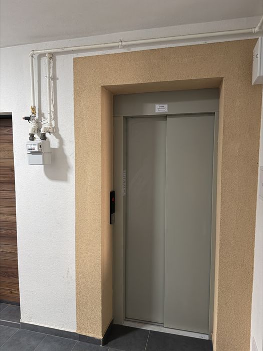 Persoana fizica vamd apartament 2 camere