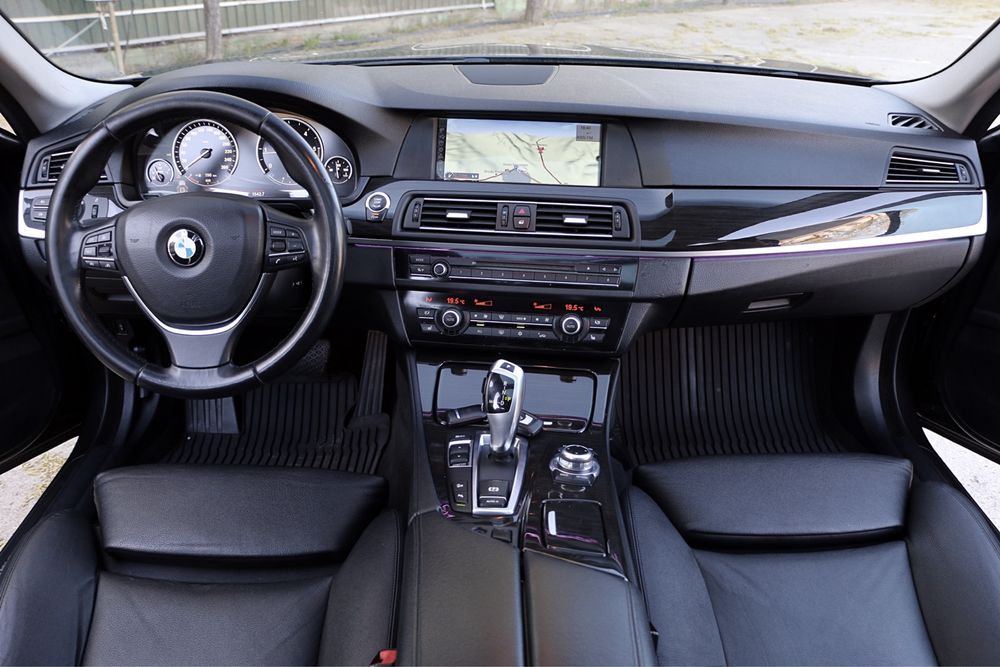 BMW 5 Series 2011 — imagine 5