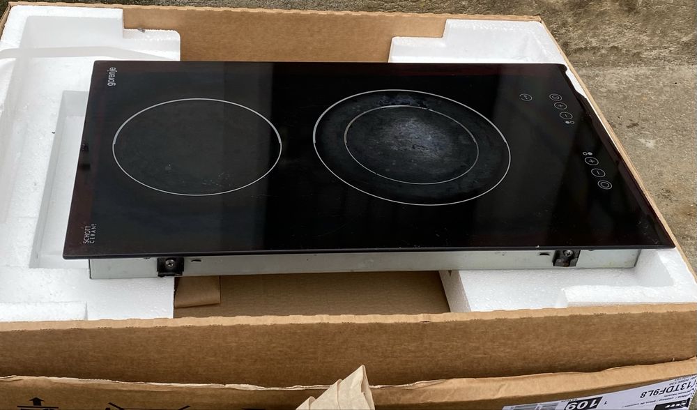 Стъклокерамичен плот