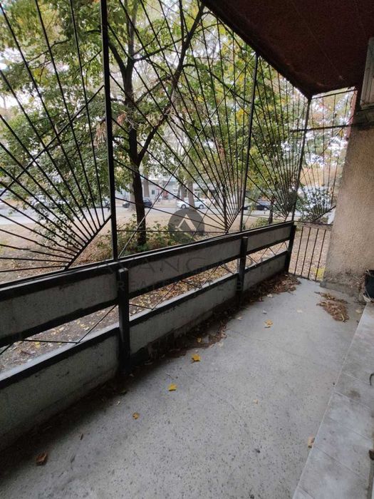 Продава се Тристаен апартамент в Пловдив, Кършияка - 80 кв.м за 900 €/кв.м - Снимка #12