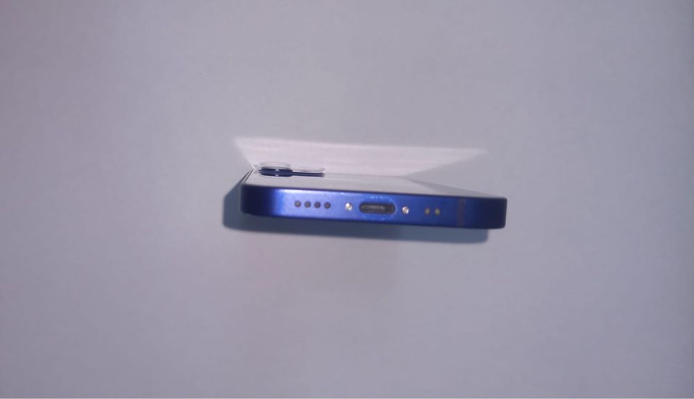 iPhone 12 mini очень в отличном состоянии!!!