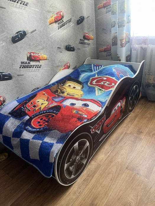 Кровать тачки молния маквин