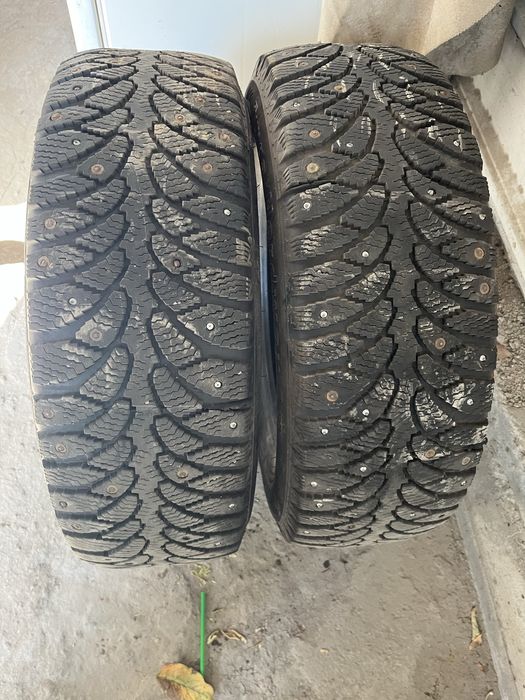 Продам покрышки 2 шт